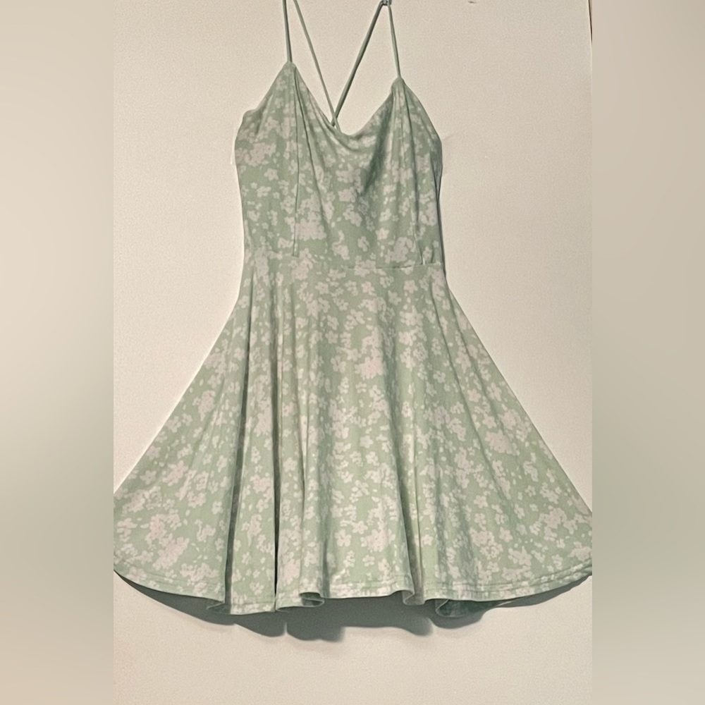 Streetwear society dress in light green/mint, and white never worn in size small